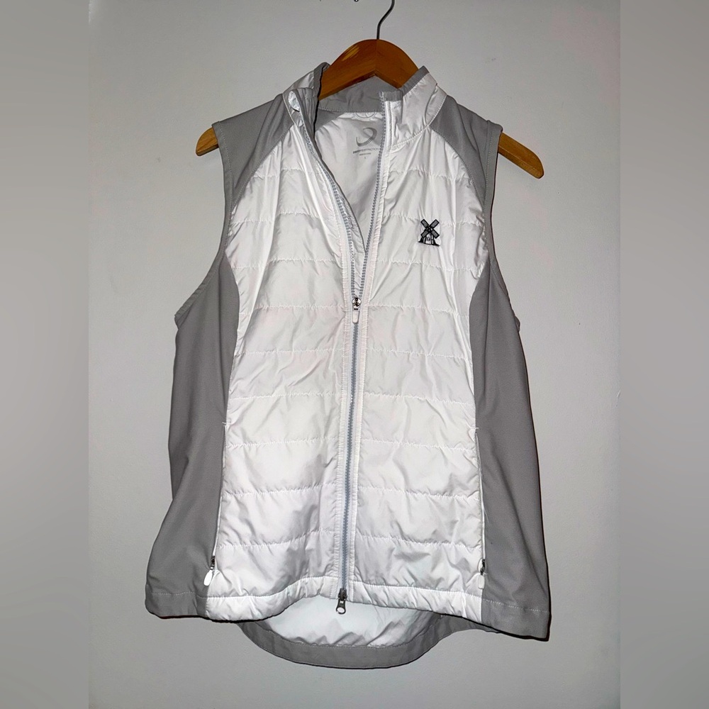 Zero Restriction Tess Vest White
